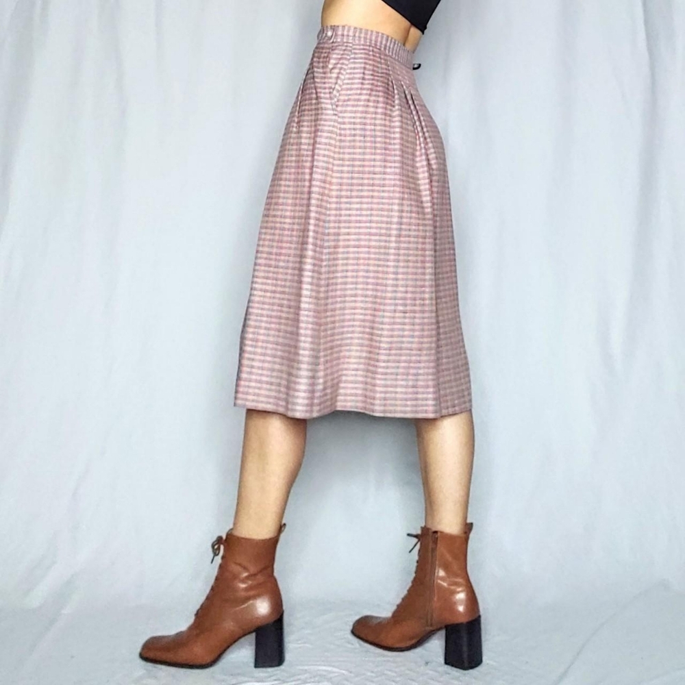 SOLD 80s A-line 100% silk vintage skirt - Picture 2 of 7